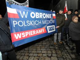 Protest pod opolską TVP. "Zamach na rzetelne, polskie, wolne media"