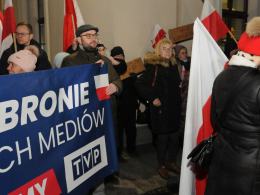 Protest pod opolską TVP. "Zamach na rzetelne, polskie, wolne media"
