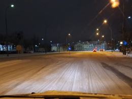 Trudne, zimowe warunki na opolskich drogach. Gdzie są służby?