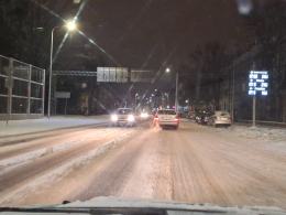 Trudne, zimowe warunki na opolskich drogach. Gdzie są służby?