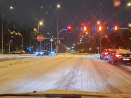 Trudne, zimowe warunki na opolskich drogach. Gdzie są służby?