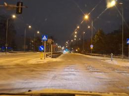 Trudne, zimowe warunki na opolskich drogach. Gdzie są służby?