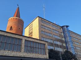 Flaga Unii Europejskiej wróciła na Urząd Wojewódzki w Opolu