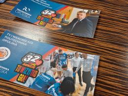 Rektor Politechniki Opolskiej przekazał dary na WOŚP