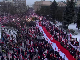 W Warszawie trwa demonstracja zwolenników PiS