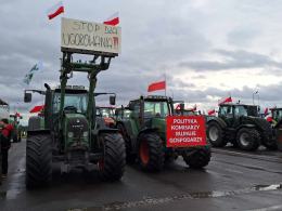 Trwa strajk przejazdowy rolników w 11 powiatach województwa