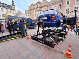 Dachowało dziesiątki osób. Na szczęście - to tylko symulacja, by szerzyć świadomość