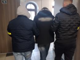 Poszukiwany za kradzież rozbójniczą trafił do więzienia