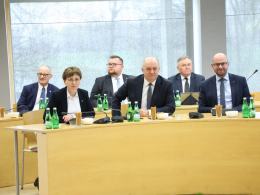 Radni spotkali się na przedostatniej sesji