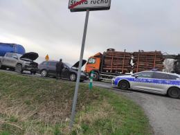 Zderzenie trzech samochodów we Wrzoskach