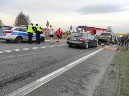 Zderzenie trzech samochodów we Wrzoskach
