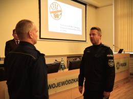 Taktyki walki z korupcją: Szkolenie policjantów przed wyborami samorządowymi