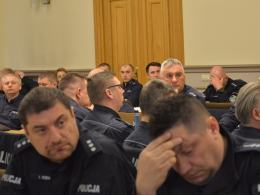 Taktyki walki z korupcją: Szkolenie policjantów przed wyborami samorządowymi