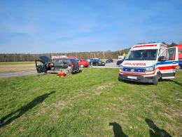 Wypadek na DK45. Jedna osoba poszkodowana