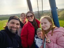 Podniebny Uśmiech: Podniebna przygoda dla dzieci z domów dziecka