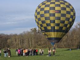 Podniebny Uśmiech: Podniebna przygoda dla dzieci z domów dziecka