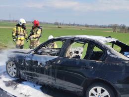 Pożar BMW na DK45
