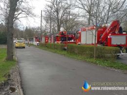 Alarm w szkole podstawowej w Opolu - ewakuacja po rozpyleniu substancji drażniącej