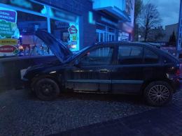 Stracił przytomność i uderzył w budynek