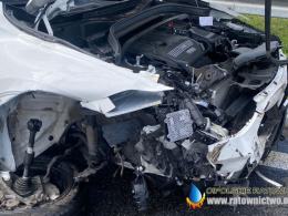 Zderzenie ciężarówki z BMW na autostradzie A4 - jedna osoba poszkodowana