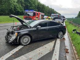 Wypadek na A4. Poszkodowana kobieta w ciąży w szpitalu