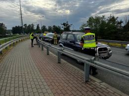 Zderzenie dwóch pojazdów na ulicy Niemodlińskiej. Jedna osoba poszkodowana