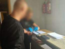 Dzięki czujnej kasjerce banku zatrzymano trzech oszustów - najmłodszy z nich miał 14 lat
