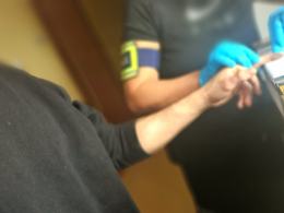 Dzięki czujnej kasjerce banku zatrzymano trzech oszustów - najmłodszy z nich miał 14 lat