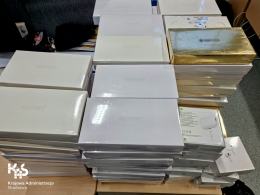 Podrobiona elektronika w zatrzymanym samochodzie