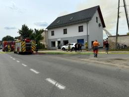 Jedna ofiara pożaru w Tarnowie Opolskim. Osiem jednostek straży pożarnej w akcji