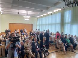 Dziś zostali odznaczeni za swoje zasługi na rzecz samorządu terytorialnego