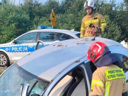 Wypadek na trasie Domaszowice-Gręboszów.  Kobieta zasnęła za kierownicą 