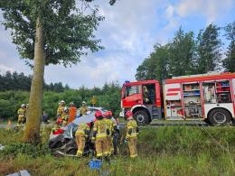 Wypadek na trasie Domaszowice-Gręboszów.  Kobieta zasnęła za kierownicą 