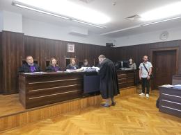 Ruszył proces w sprawie zabójstwa dwójki dzieci nożem do tapet w Opolu-Czarnowąsach
