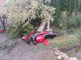 Wypadek motocyklisty na DW487 w Zdziechowicach. Na miejscu lądował LPR