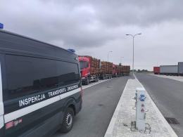 Przeładowanych 26 transportów drewna - rekordzista miał 24 tony nadwagi