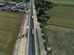 Nowe rondo na DK45 już dostępne dla kierowców. Rozbudowa drogi trwa nadal