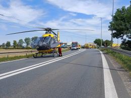 Czołówka dwóch osobówek w Ząbkowicach Śląskich. Na miejscu lądował Opolski LPR