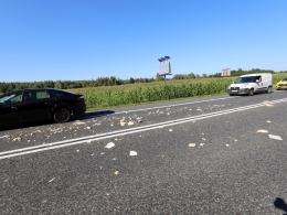 Wypadek na drodze krajowej 46 w Dąbrowie. Droga zablokowana