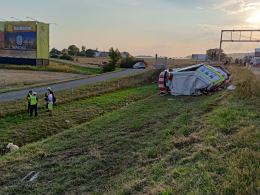 Zderzenie busa z autobusem na A4. Osiem osób poszkodowanych