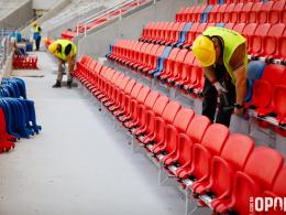 Krzesełka już zdobią trybuny Stadionu Opolskiego