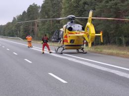 Wypadek na A4: Bus przewrócił się na bok
