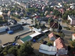 Przygotowania i ewakuacje. Trudna sytuacja w Lewinie i Nysie