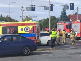 Zderzenie tira z osobówką na skrzyżowaniu Ozimskiej i Tysiąclecia