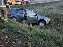 DK45: 67-latek z dwoma promilami wjechał do rowu