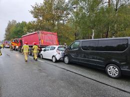 Karambol czterech pojazdów na DK45 w Trzebiszynie. Droga już przejezdna