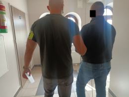 Brzescy policjanci udaremnili kradzież materiałów budowlanych (WIDEO)