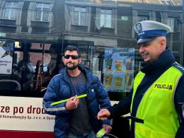 Opolscy policjanci apelują o bezpieczeństwo pieszych i rowerzystów - trwa akcja "NURD"