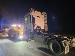 Zderzenie dwóch ciężarówek na autostradzie A4
