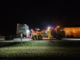Zderzenie dwóch ciężarówek na autostradzie A4